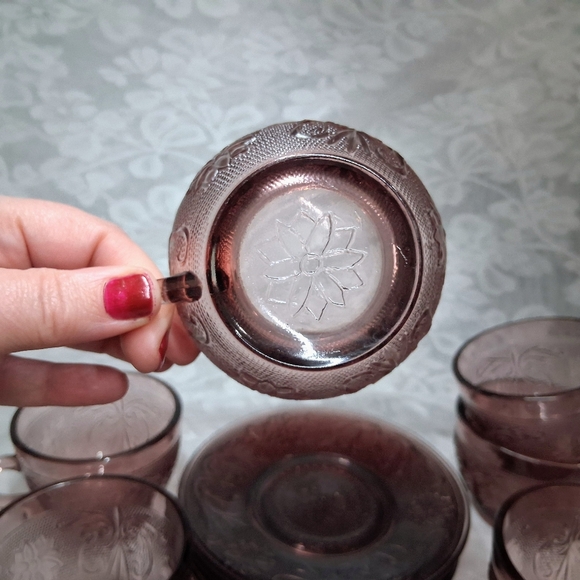 Vintage Tiara Indiana Glass Plum Amethyst Teacup & Saucer 6 Sets Sandwich 1970s - Picture 9 of 12